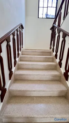 casas - Se alquila amplia propiedad para vivienda/negocio en Av. Circunvalación San Juan 8