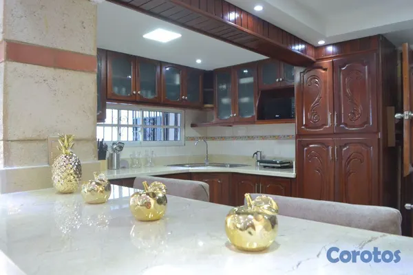casas - Ven y disfruta el lujo de esta exquisita casa,  próximo a Av.España  14