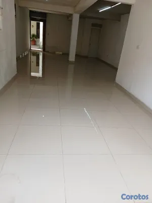 oficinas y locales comerciales - se alquila  3