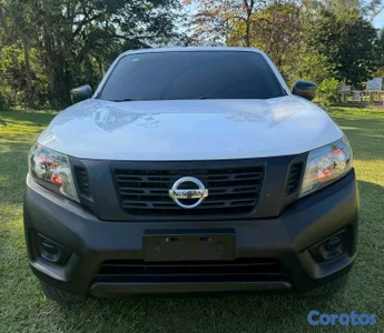 Nissan frontier 2016 4x4 