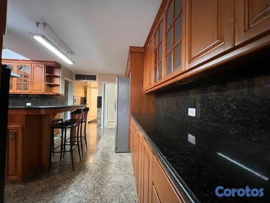 casas - Casa de 4 habitaciones en alquiler en Los Cacicazg 7