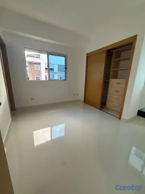 apartamentos - vendo en el millón piso 4 tres habitaciones con su baño balcón dos parqueos serv 2