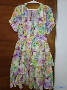 Hermoso vestido nuevo.