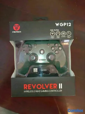 consolas y videojuegos - Control Gamer Fantech WGP12 Revolver II – Como nuevo. 2