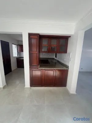 casas - Alquilo una casa próximo a la Av. España 7