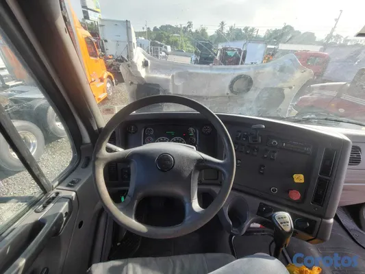 camiones y vehiculos pesados - FREIGHTLINER M2 106 AÑO 2016 3