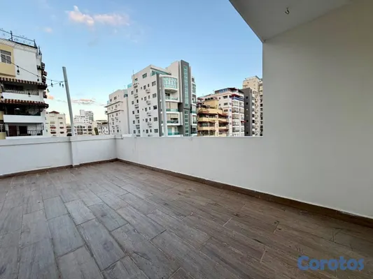 apartamentos - Penthouse de 3 habitaciones 3 baños en venta en Ur 8