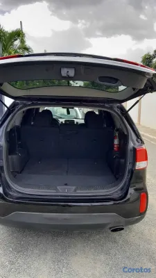 jeepetas y camionetas - KIA SORENTO 2015 LX V6 3.3L — 3 FILAS. 3