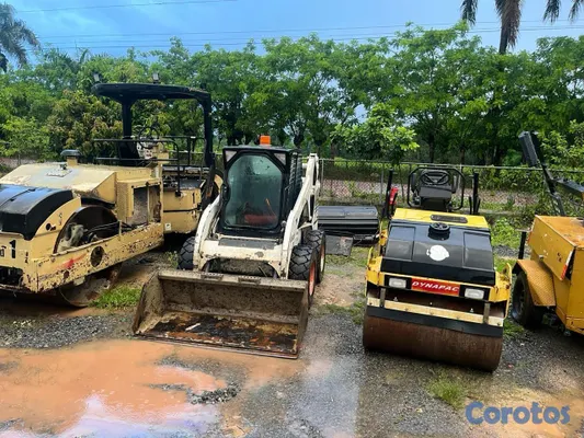 construccion e industrial - Máquina para Colocación de Asfalto en Alquiler 10