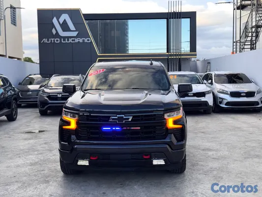 jeepetas y camionetas - CHEVROLET SILVERADO RST 2022 DIESEL 4X4 12