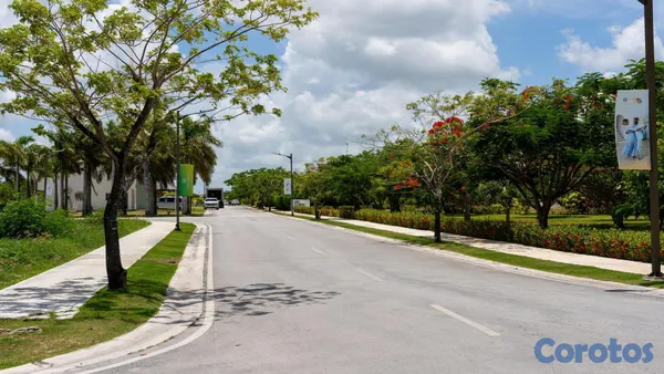 solares y terrenos - Solares en venta en Royal Gardens Estates, Vistacana, Punta Cana 5