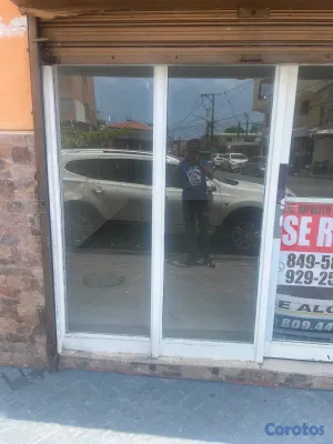 oficinas y locales comerciales - Ensache la paz, Avenida José contreras  2