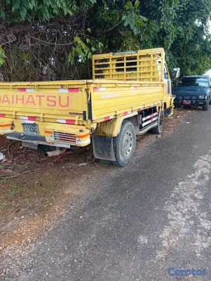camiones y vehiculos pesados - Camión Daihatsu 96 4