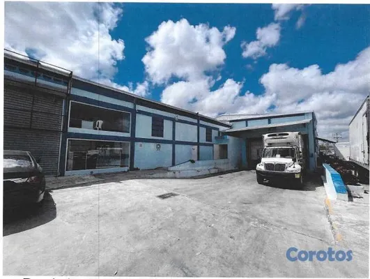 oficinas y locales comerciales - Venta Sesion Nave industrial Bavaro Av. Barcelo  5