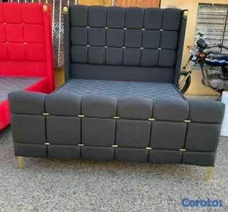 cama de cama queen color gris 