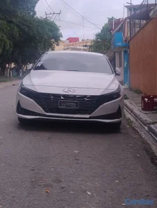 se vende Hyundai Avante 2021