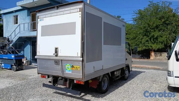 camiones y vehiculos pesados - VENDO MITSUBISHI CANTER 2015 INICIAL 300,000 FINAN 4