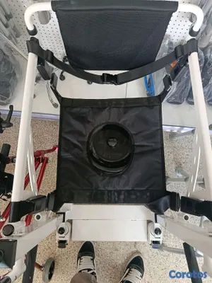 Salud y Equipamiento Médico - Silla de Transferencia Hidráulica  2
