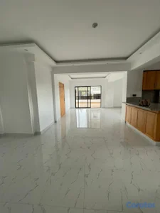 Excelente apartamento en Torre moderna de Alma Rosa 1ra 