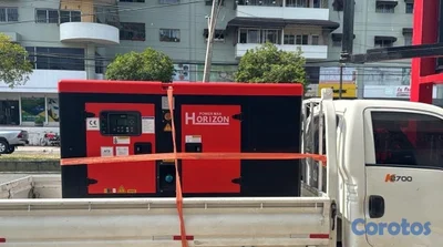 Planta eléctrica 25KW silenciosa diésel 110 220V cerrada con transfer automático