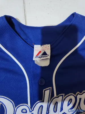Artículos Deportivos - 6 camisetas deportivas auténticas/originales NBA/N 16