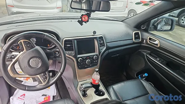 jeepetas y camionetas - Jeep Grand Cherokee Ladero 2014
 8