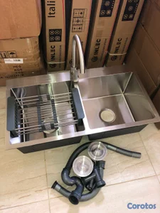 fregadero en acero inoxidable con llave incluida 