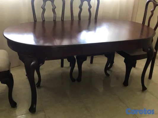 muebles y colchones - Vendo Comedor en Caoba de 6 sillas 4