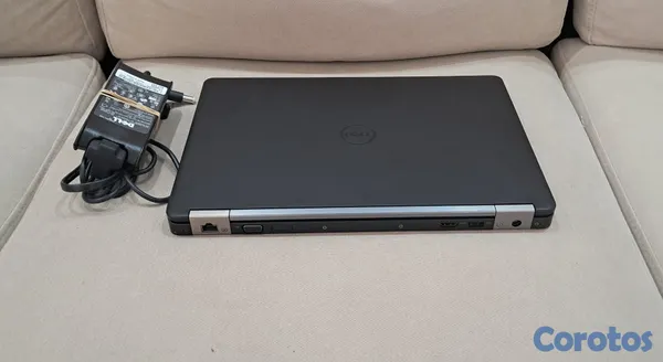 computadoras y laptops - Laptop Dell E5470 8GB SSD M2 i5 2.4Ghz 128GB Disco 2