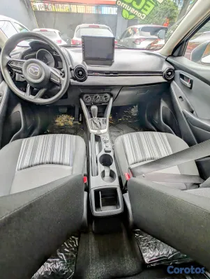 carros - Mazda Demio 2020 3