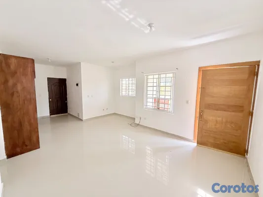 casas - Casa en Venta 3 habitaciones en Residencial Cerrad 4
