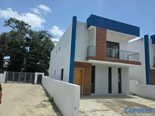 casas - CASA EN VENTA – VILLAS NACO, KM. 13 AUTOPISTA DUARTE PRECIO NEGOCIABLE 9