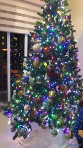 Árbol de Navidad completo con adornos en venta