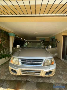 mitsubishi montero 2002