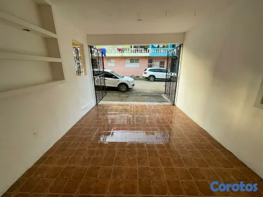 casas - Complejo de apartamentos de 3 pisos, 330m2 construidos en el centro de Samaná. 10