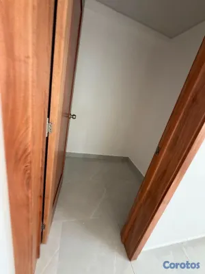 apartamentos - vendo avenida independencia piso 5 nuevo dos habitaciones dos baños parqueo balc 13