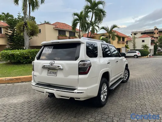 jeepetas y camionetas - Vendo Toyota Runner.    2