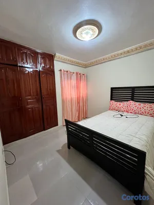 casas - 2.	Casa en Baní | 279 m², Amplio Patio y Marquesina Doble 6