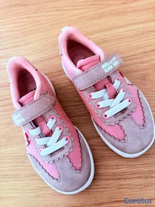 🎀👟 Tenis H&M Hello Kitty para niña