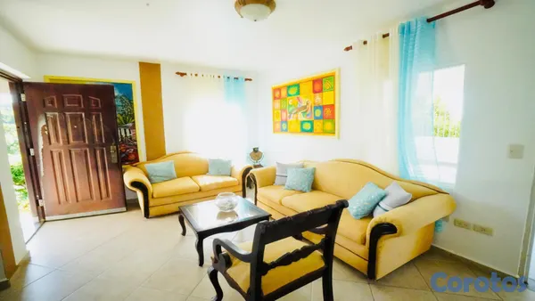 casas - Villa de 4 Habitaciones con Vistas al Mar y la Montaña en Colina Tranquila 7