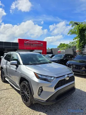jeepetas y camionetas - Toyota rav4 2024 XLE  3