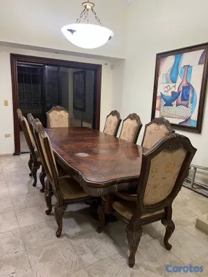muebles y colchones - Comedor de madera importada con 8 sillas – RD$55,000 2