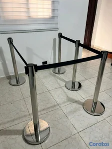 separadores de fila con cinta negra 