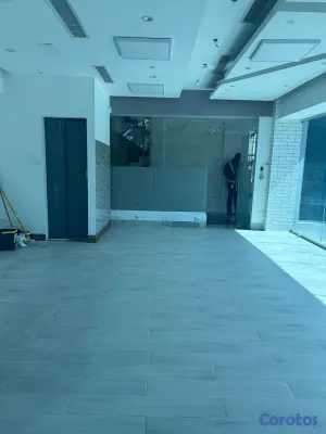 oficinas y locales comerciales - 🏢 LOCAL COMERCIAL EN ALQUILER – EL MILLÓN 📍 Plaza  10