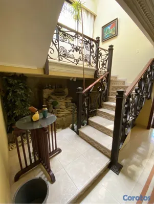 casas - CASA EN VENTA EN AV. LOS BEISBOLISTAS  8