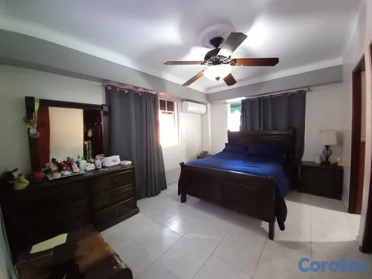 apartamentos - vendo mirador norte próxima a la Caonabo segundo nivel tres habitaciones dos par 2