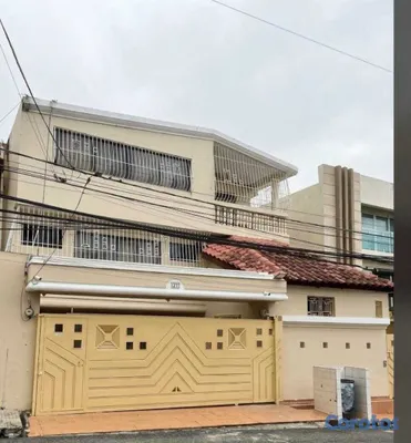casas - Casa de 4 habitaciones en venta en Las Praderas 5