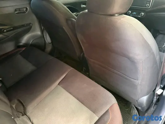 carros - Nissan versa sr 2020 8