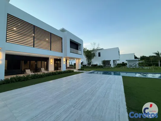 casas - Villa de Lujo en Alquiler en Hacienda, Punta Cana  6