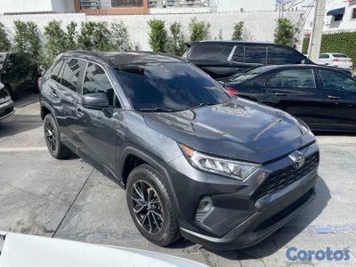 Toyota Rav4 LE 2020
